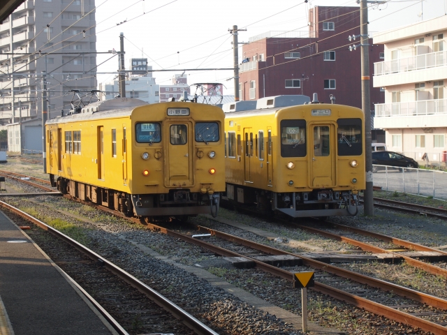 山口123系と105系