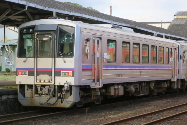 美祢線キハ120形