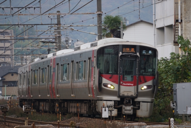 227系　快速安芸路ライナー