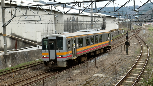 キハ120形