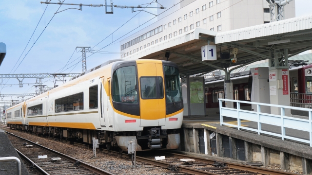 近鉄ビスタカー