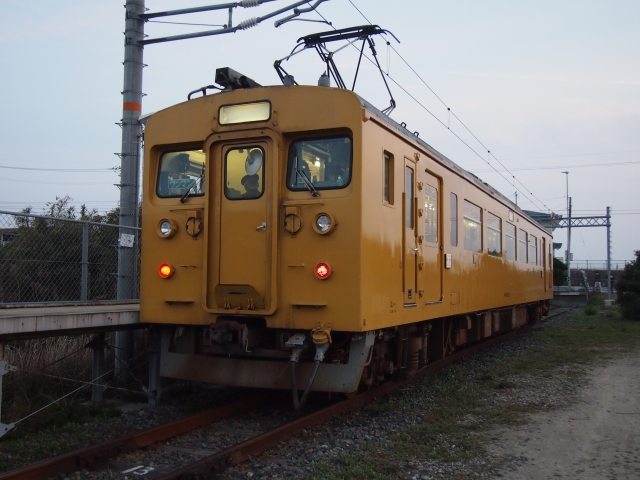 123系（長門本山駅）