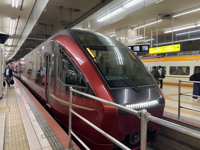 近鉄　ひのとり