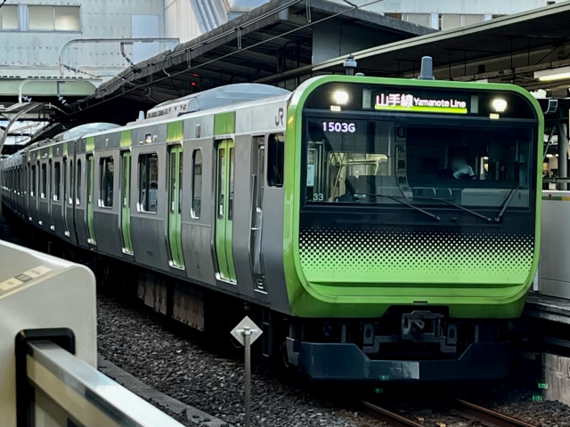 山手線（日暮里駅）