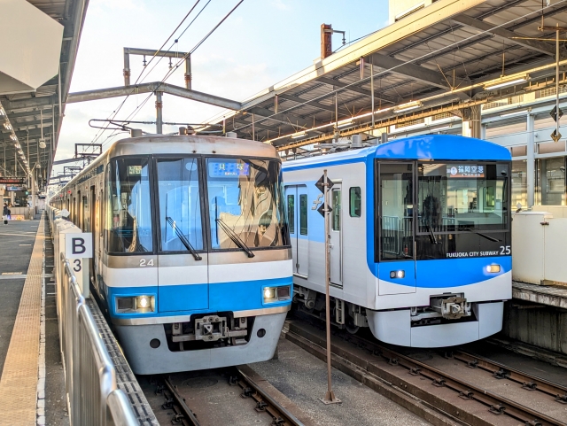 福岡市地下鉄2000系と4000系