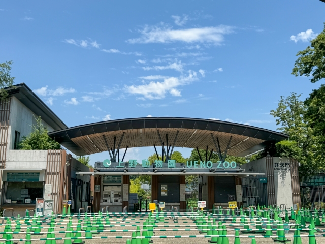 上野動物園　弁天門