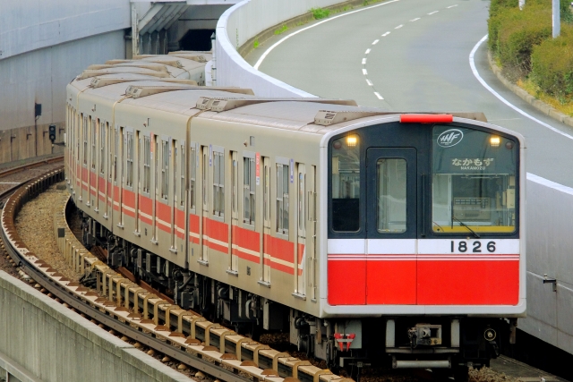 大阪メトロ　御堂筋線