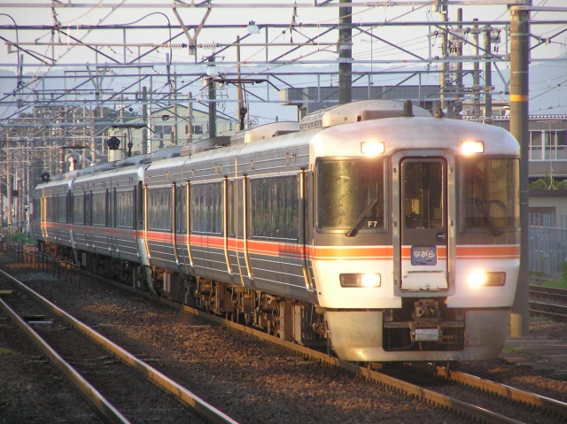 快速ムーンライトながら（373系）