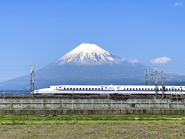 東海道新幹線と富士山