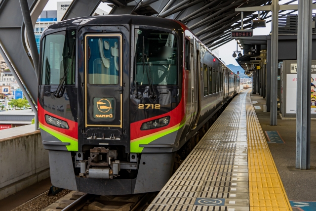 特急　南風2700系