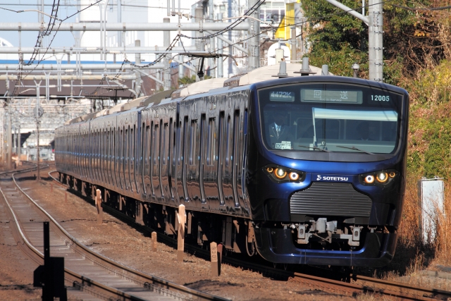 相模鉄道12000系