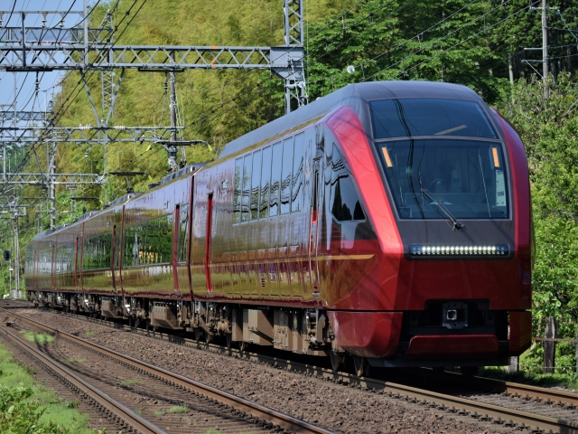 近畿日本鉄道80000系ひのとり