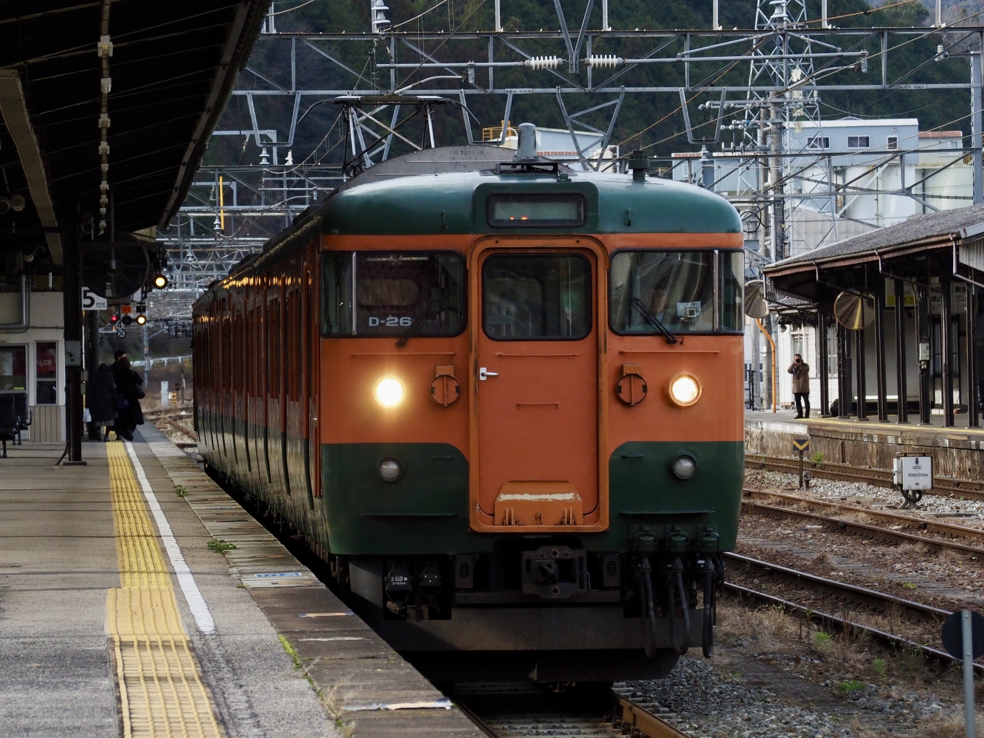 伯備線 115系 湘南色