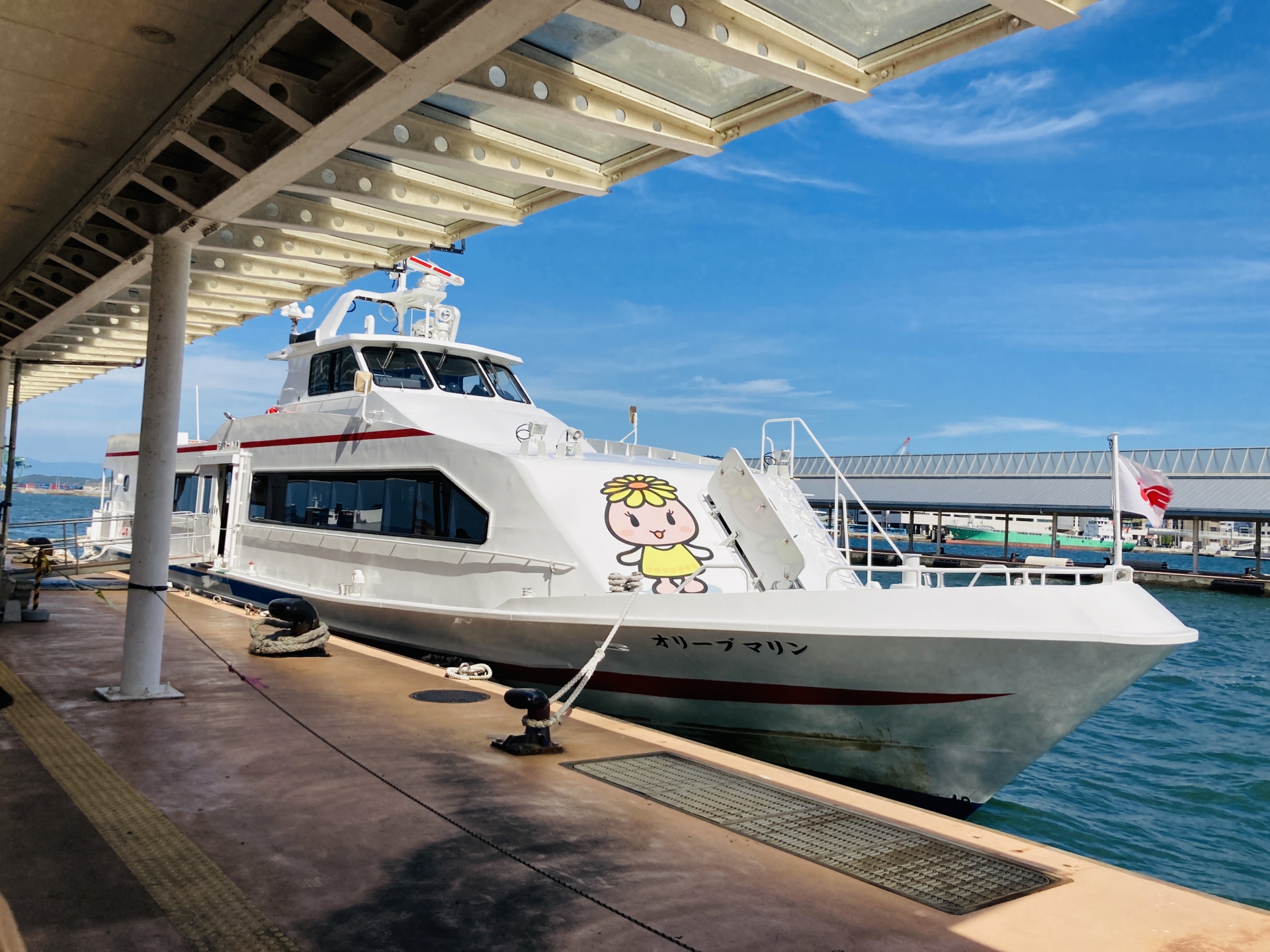 小豆島行きの高速艇