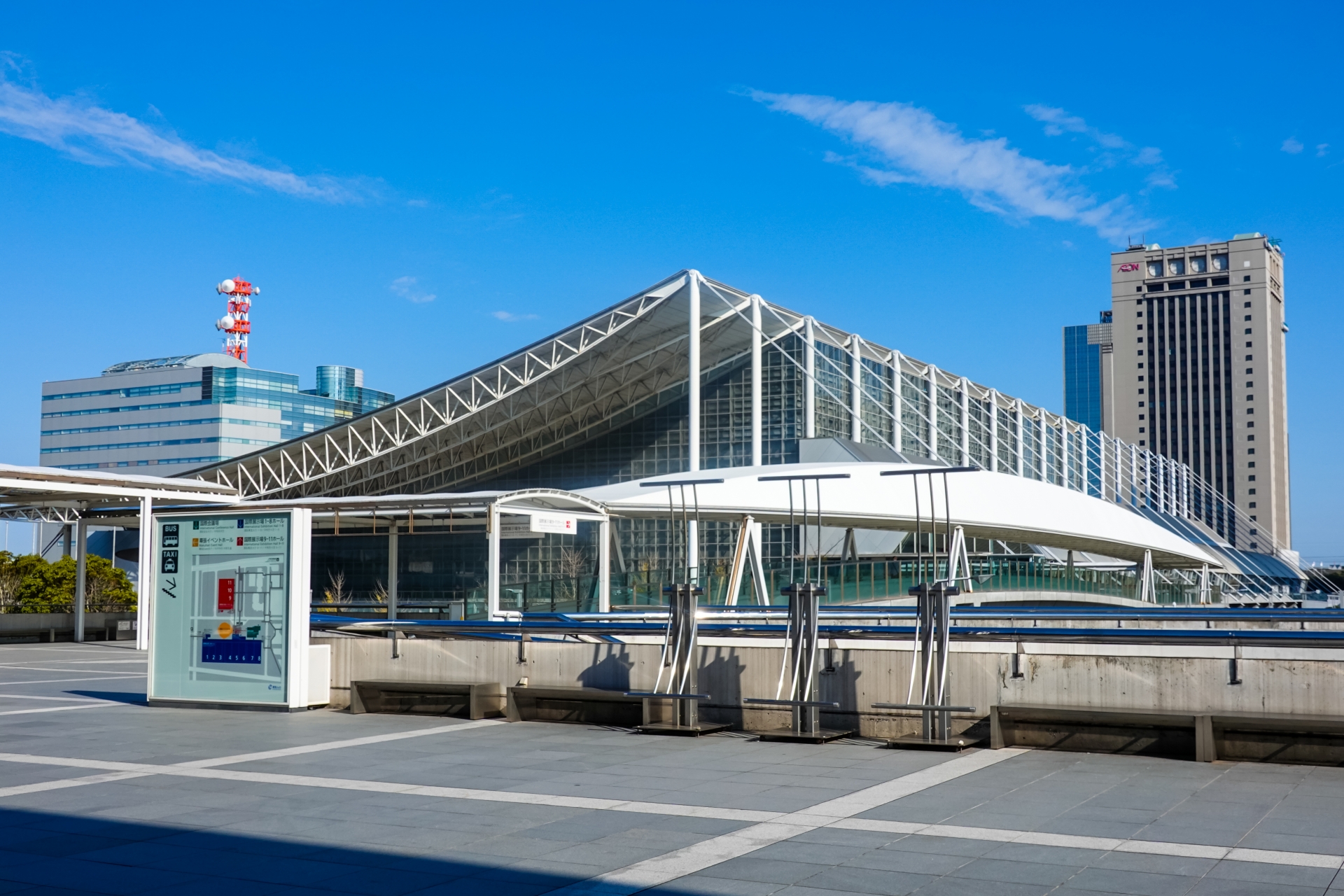 幕張メッセ（千葉県千葉市）