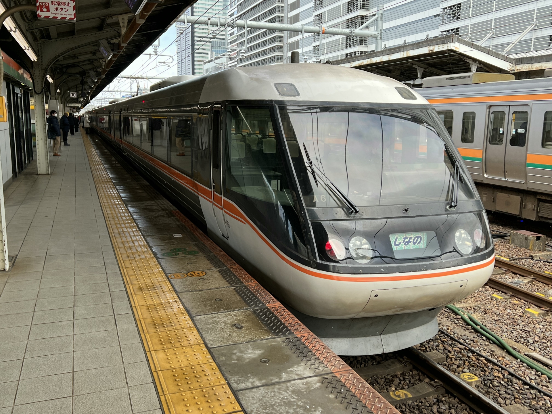 中央西線特急列車383系「しなの」