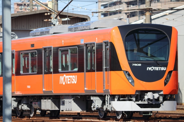 伊予鉄道郊外線7000系