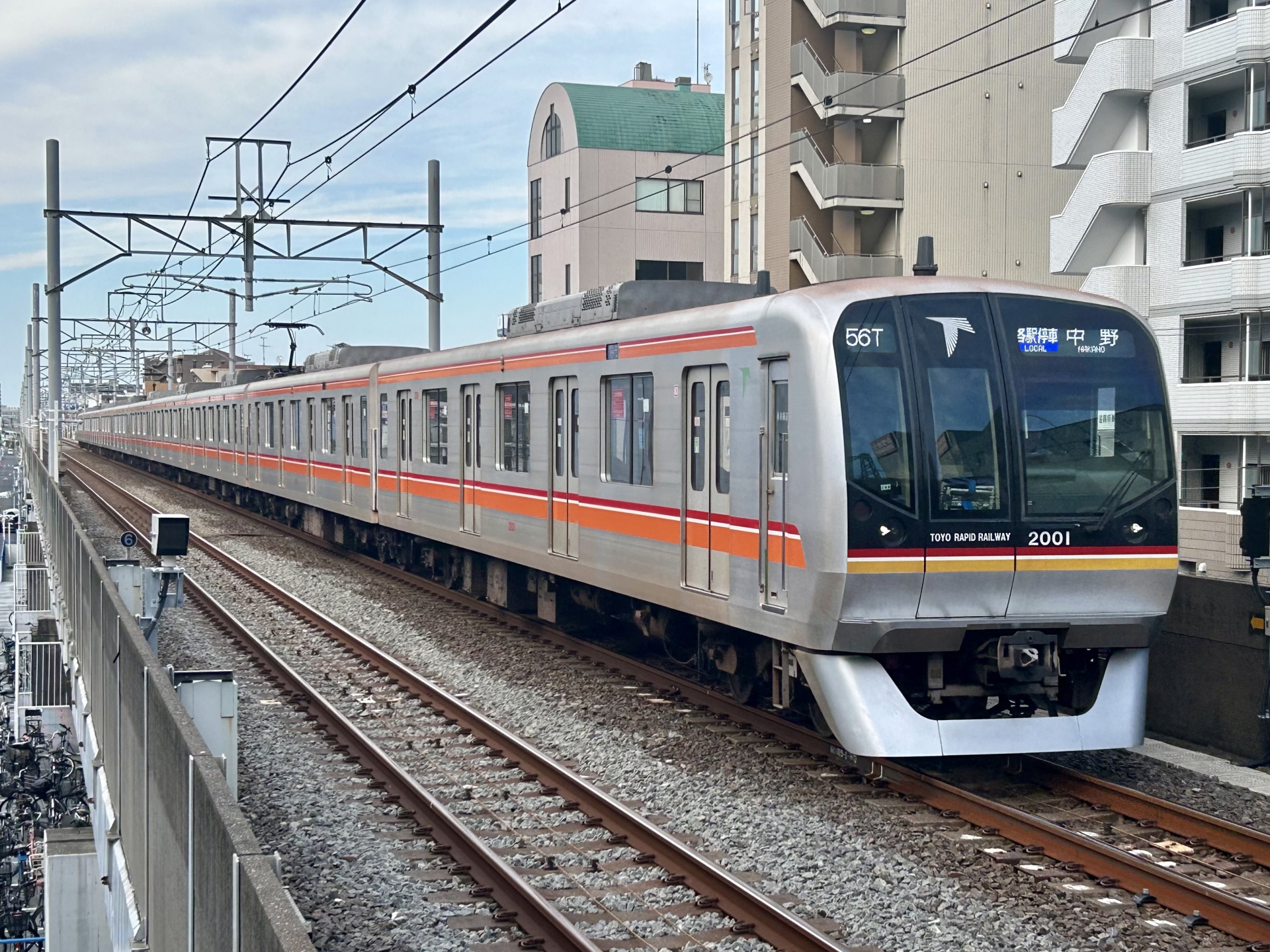 東葉高速鉄道 2000系