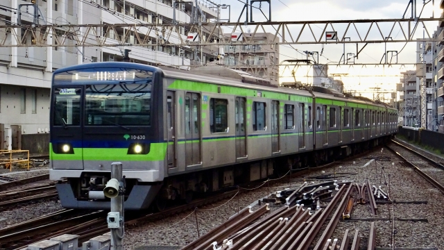 都営新宿線 10-300形