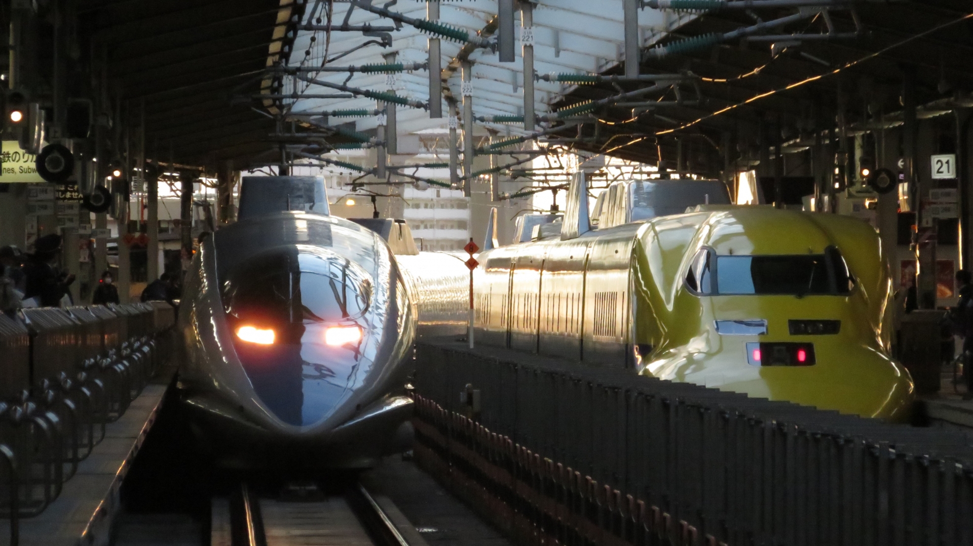 500系とドクターイエロー