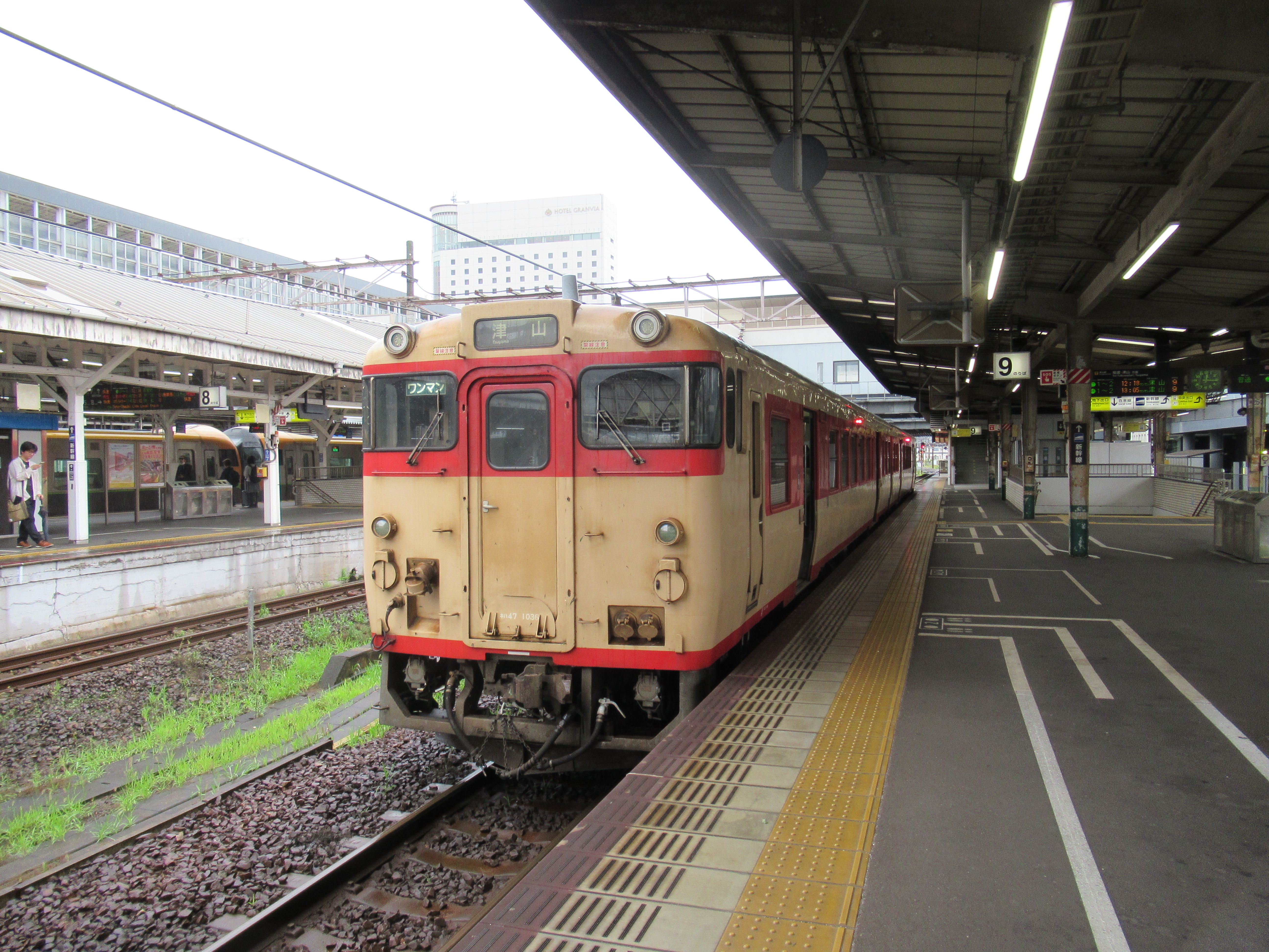 津山線キハ47系