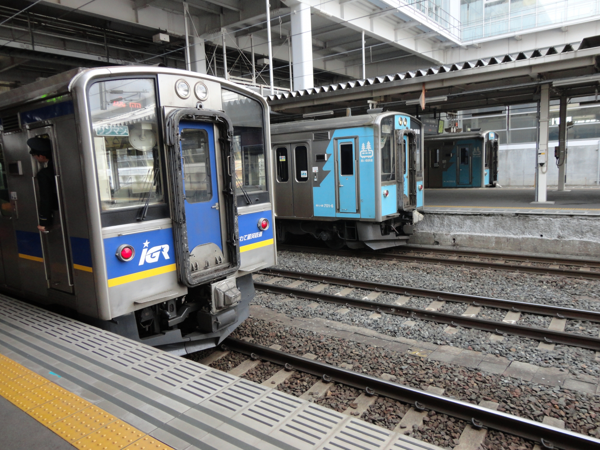 八戸駅（IGRいわて銀河鉄道+青い森鉄道）