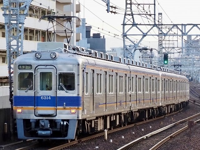 南海高野線 6100系 新今宮駅