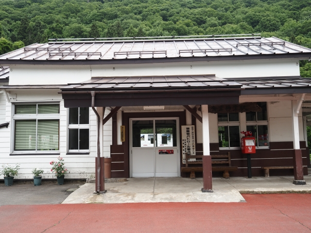 只見線（会津柳津駅）