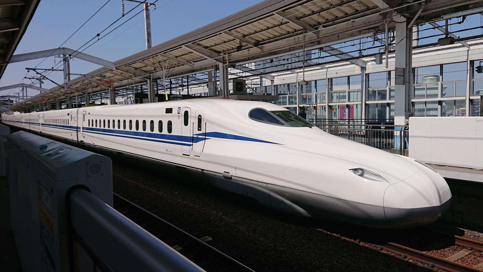 新幹線 N700S「岡山駅」