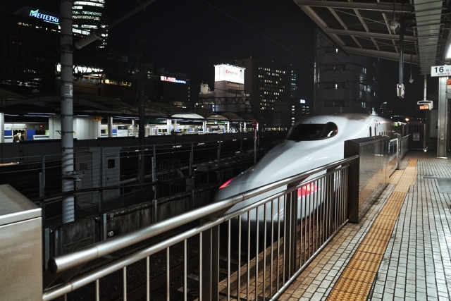 東海道新幹線「のぞみ」（名古屋駅）