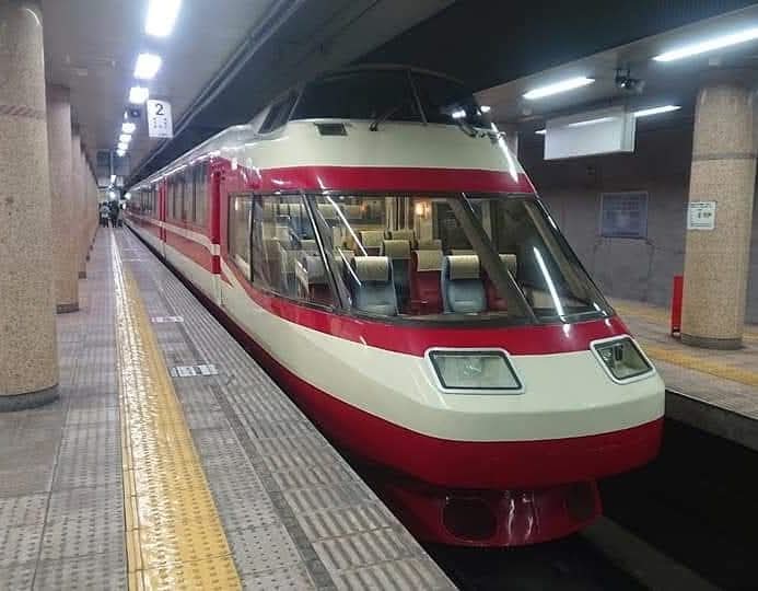 長野電鉄1000形特急ゆけむり号