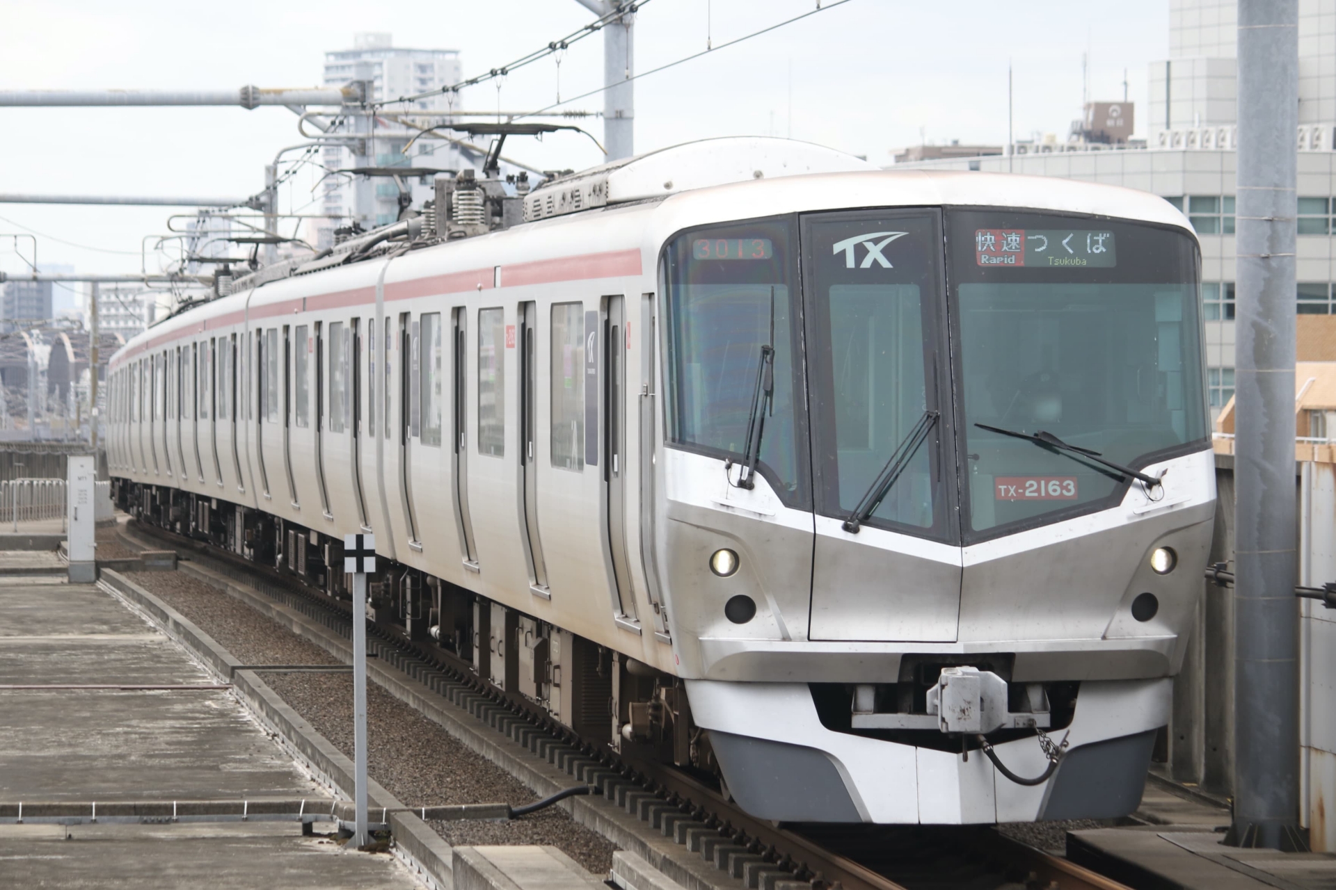 つくばエクスプレスTX-2000系