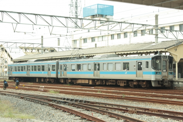 予讃線7000系