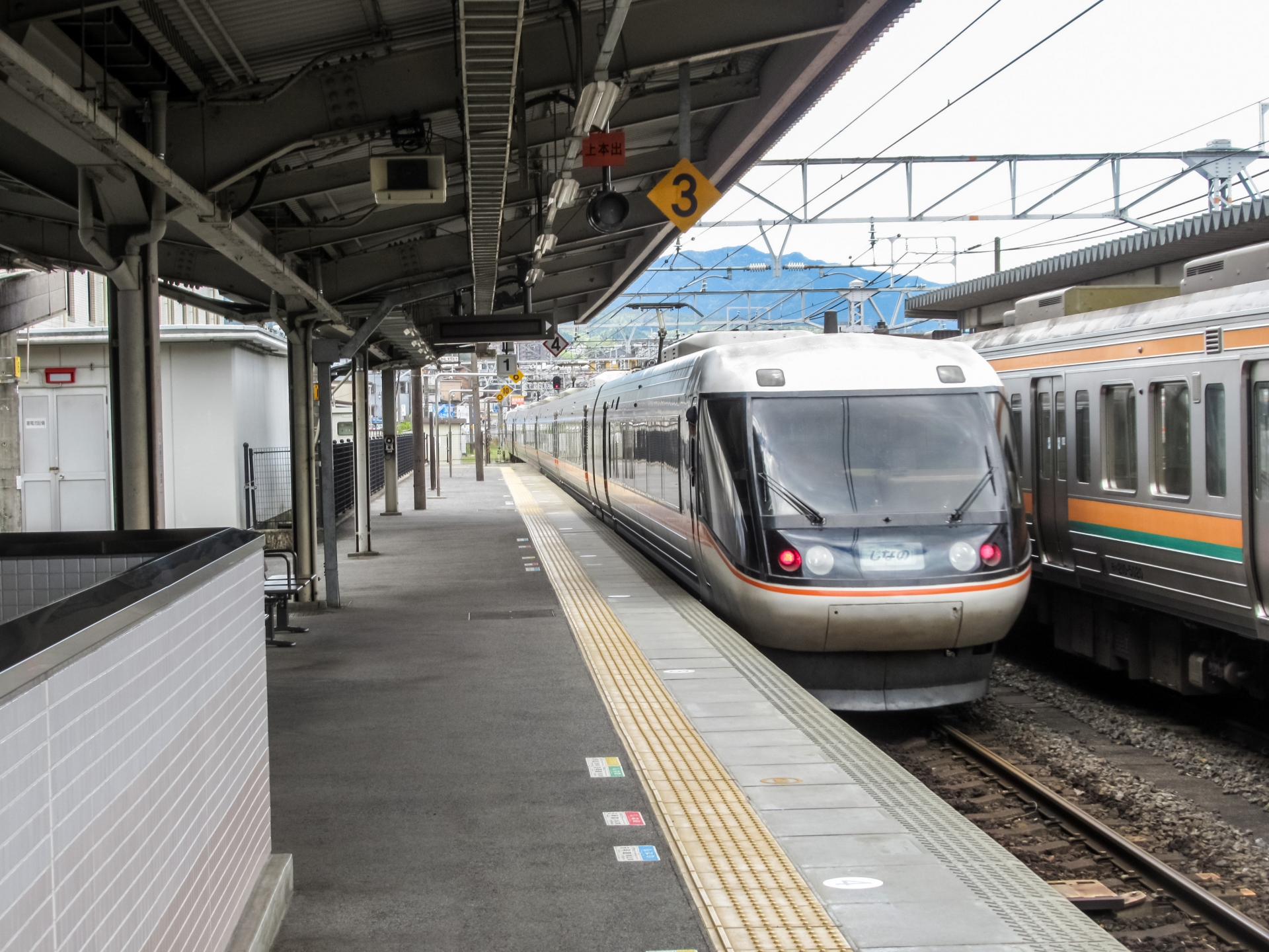 特急「しなの」383系
