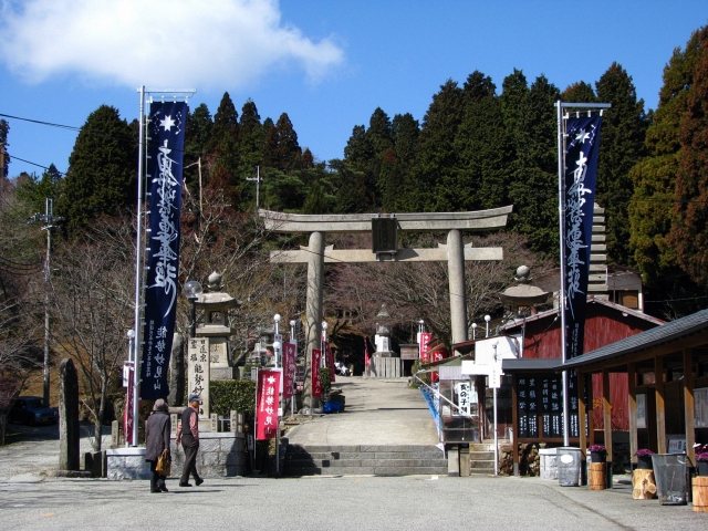 能勢妙見山の鳥居