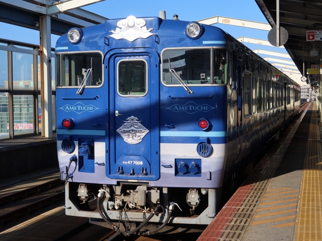 観光列車「あめつち」キハ47系