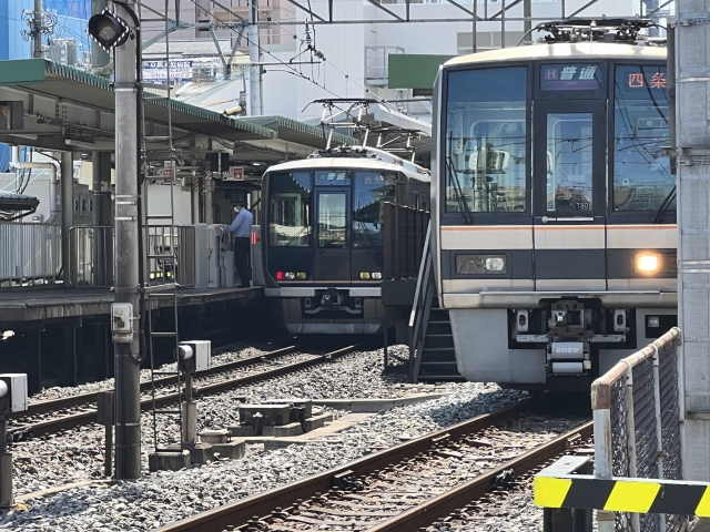 関西圏の主力通勤型車両207系と321系