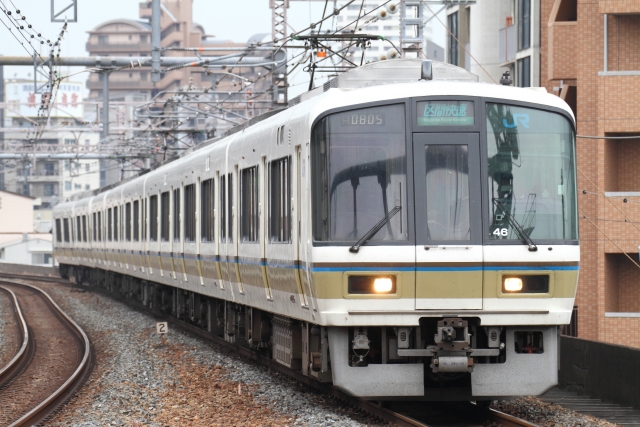 221系で運転される区間快速
