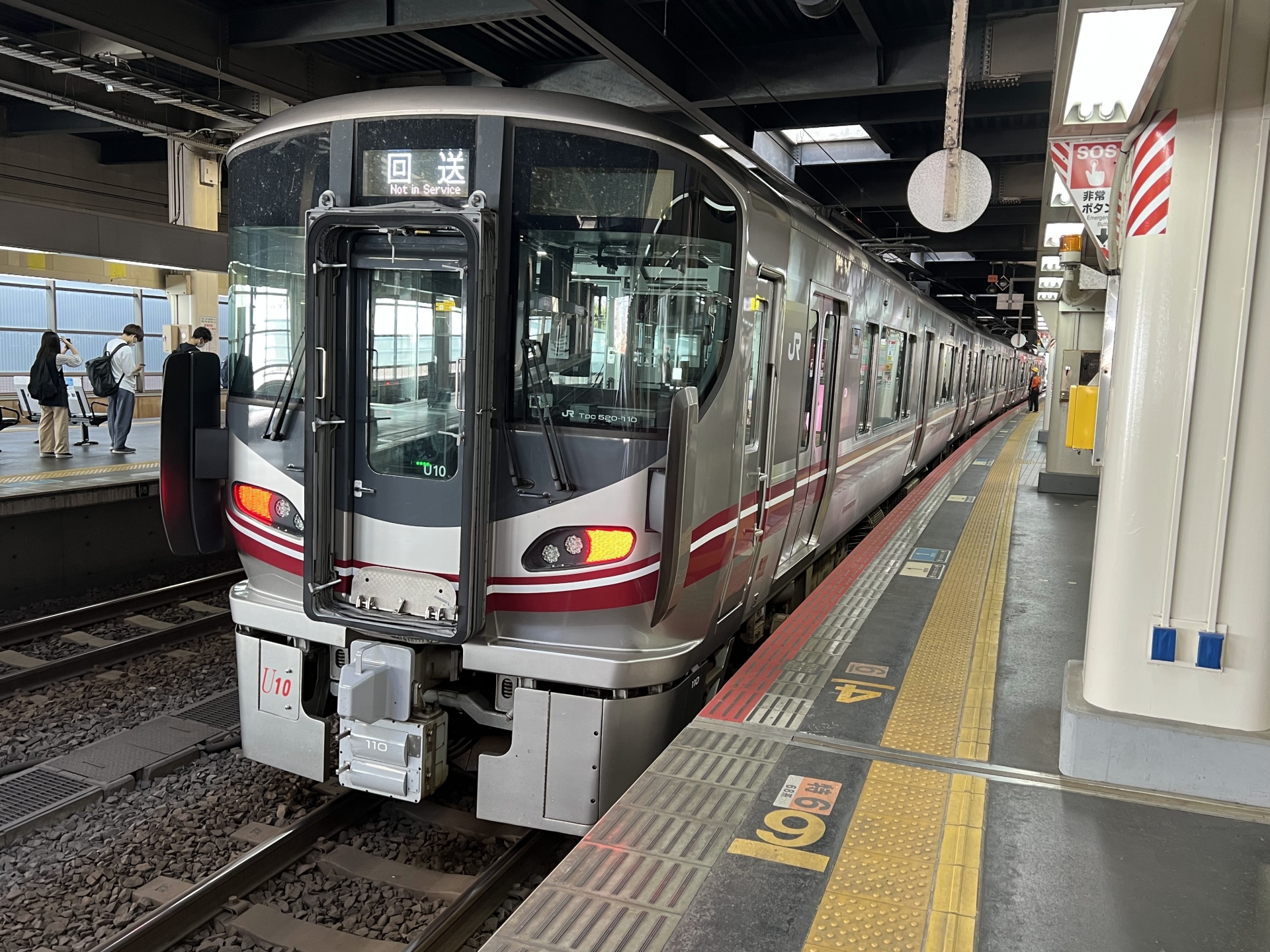 七尾線で使用されるJR西日本521系