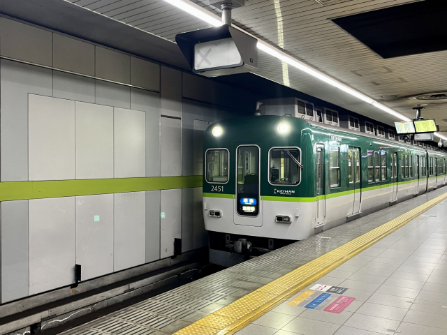 京阪2400系（2451）