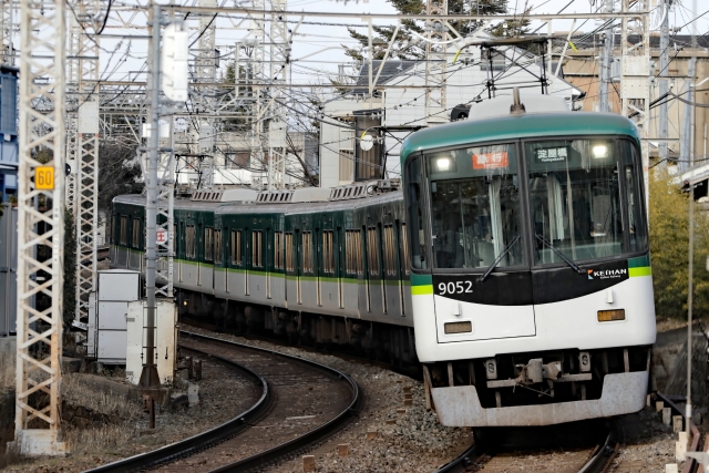 京阪急行（9000系）