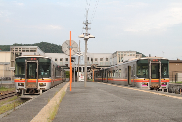 姫新線（播磨新宮駅）