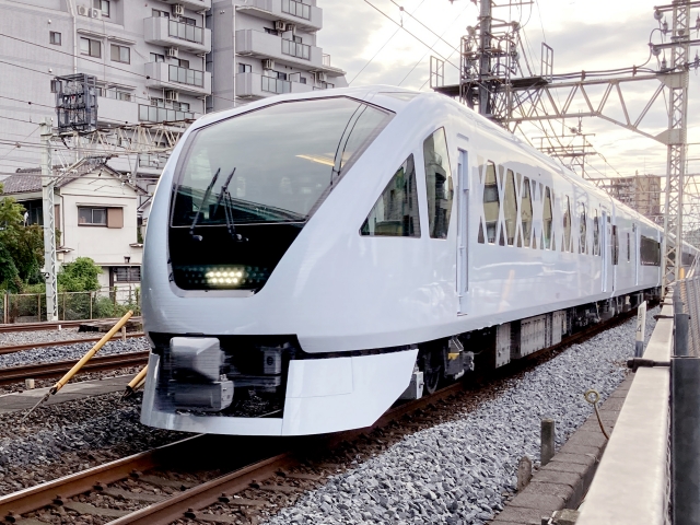 東武N100系「スペーシアX」