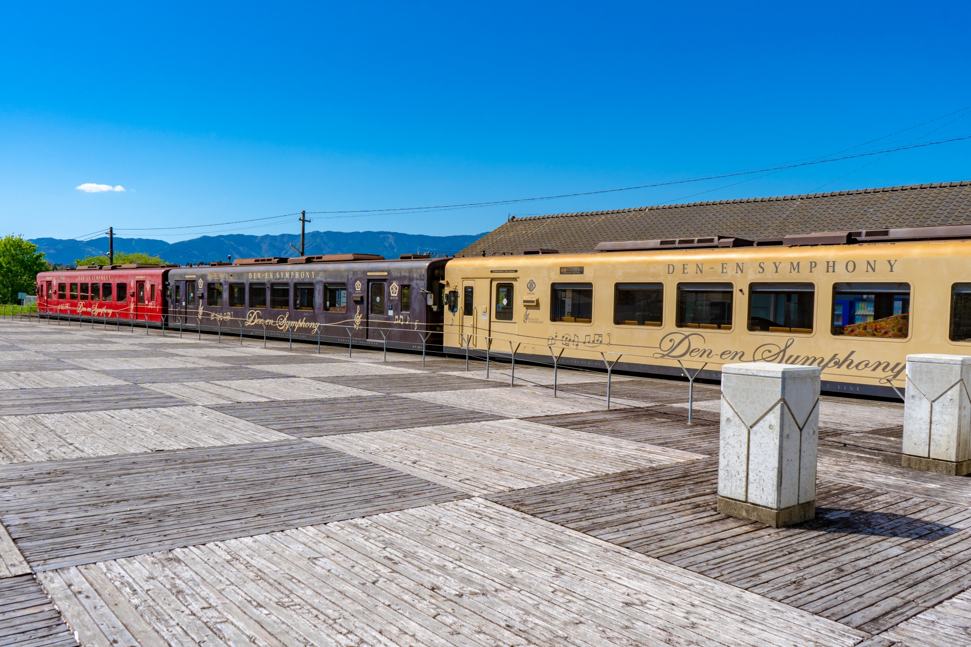 湯前駅の田園シンフォニー