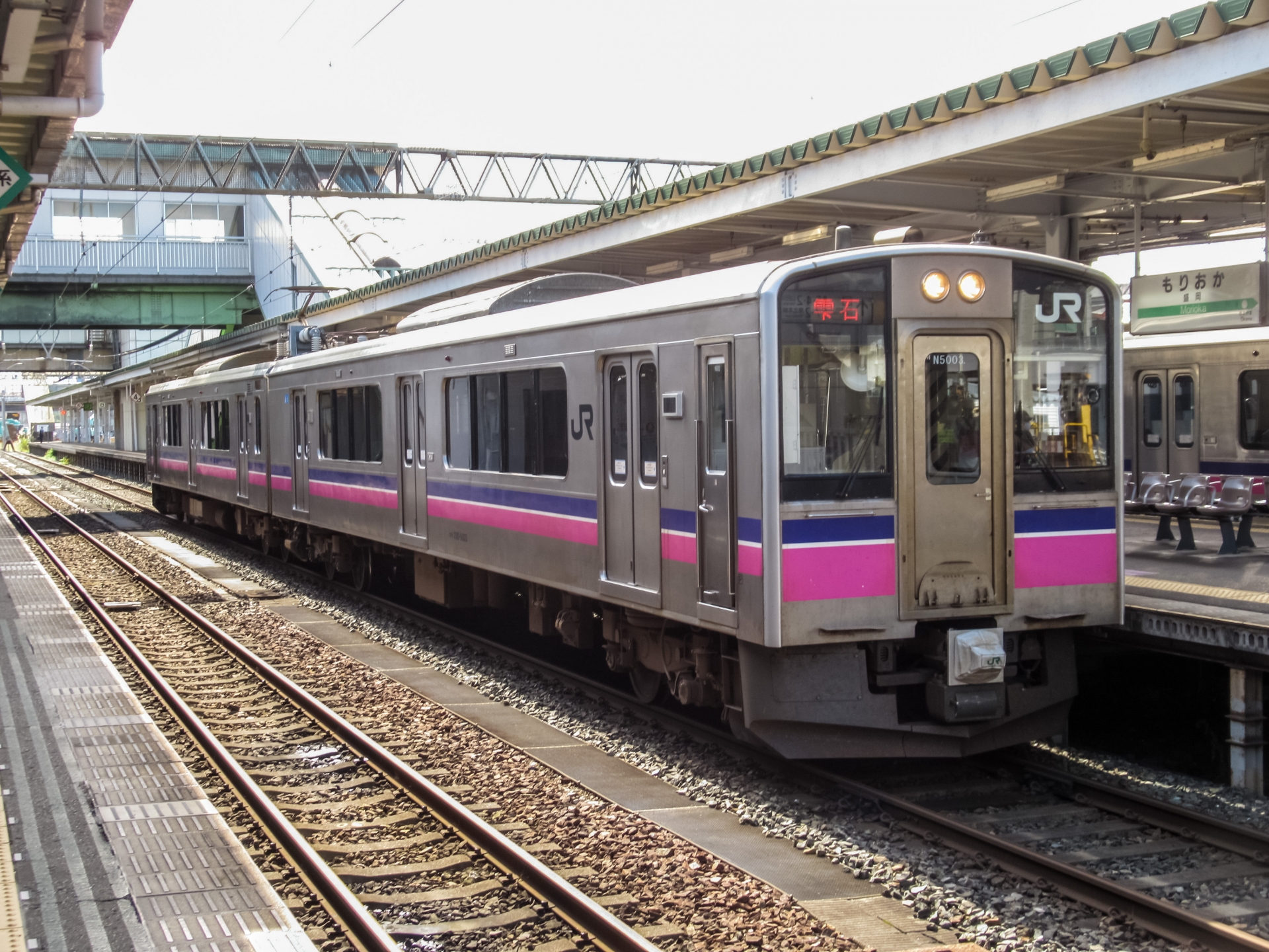 田沢湖線の普通列車に使用される標準軌の701系5000番代