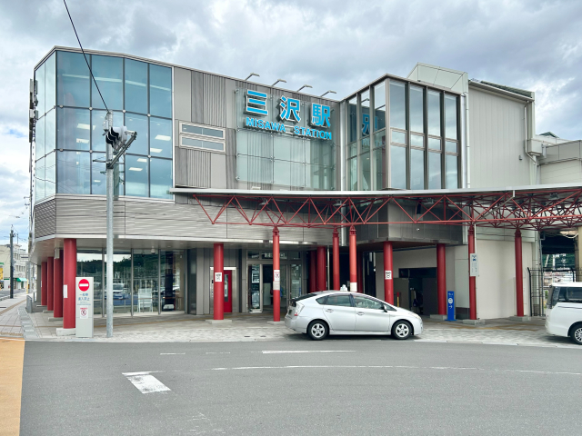 航空自衛隊三沢基地の最寄り駅　青い森鉄道三沢駅