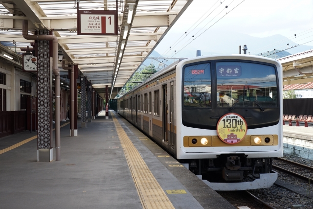 205系「いろは」　日光線日光駅