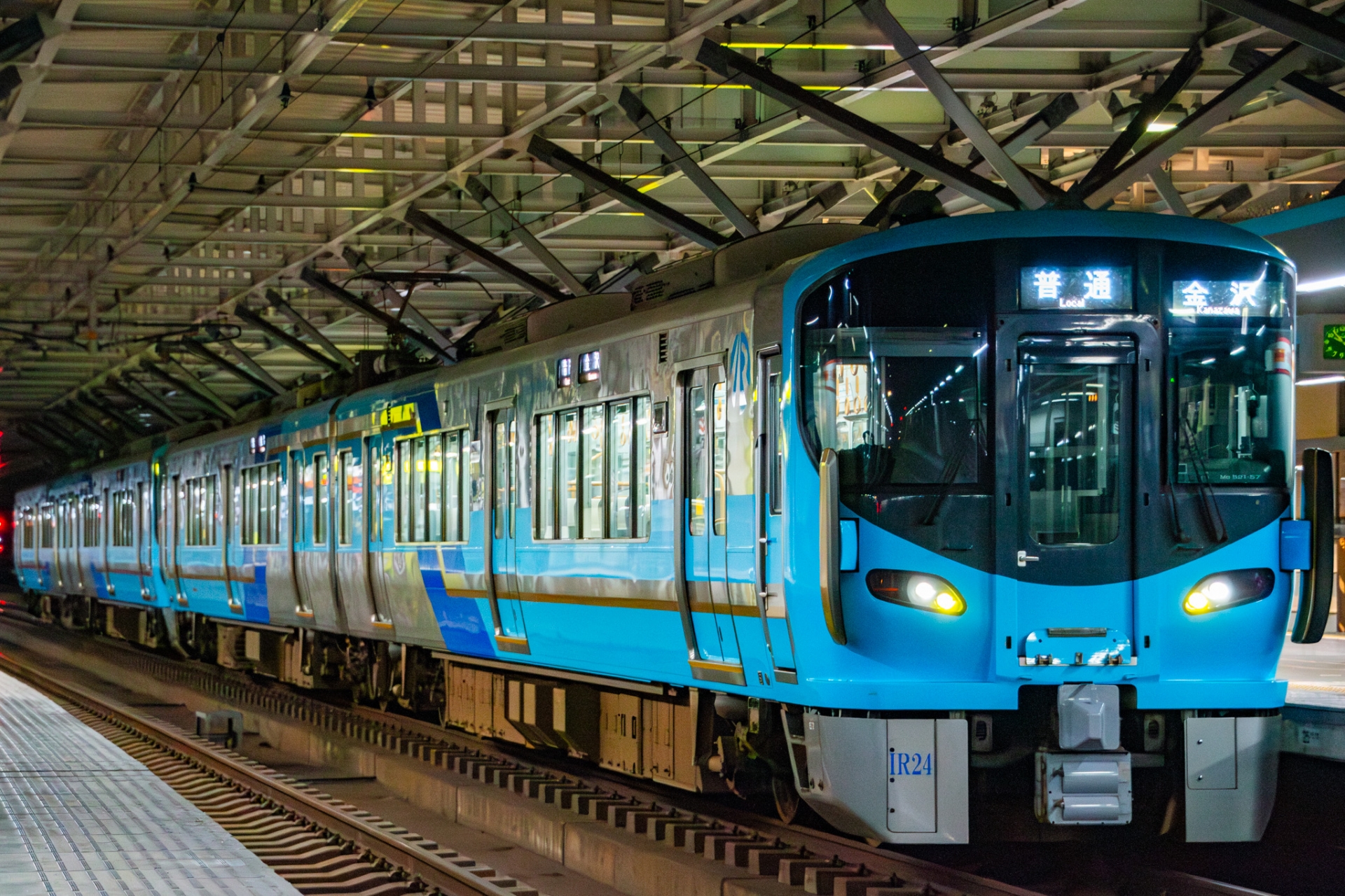 IRいしかわ鉄道521系