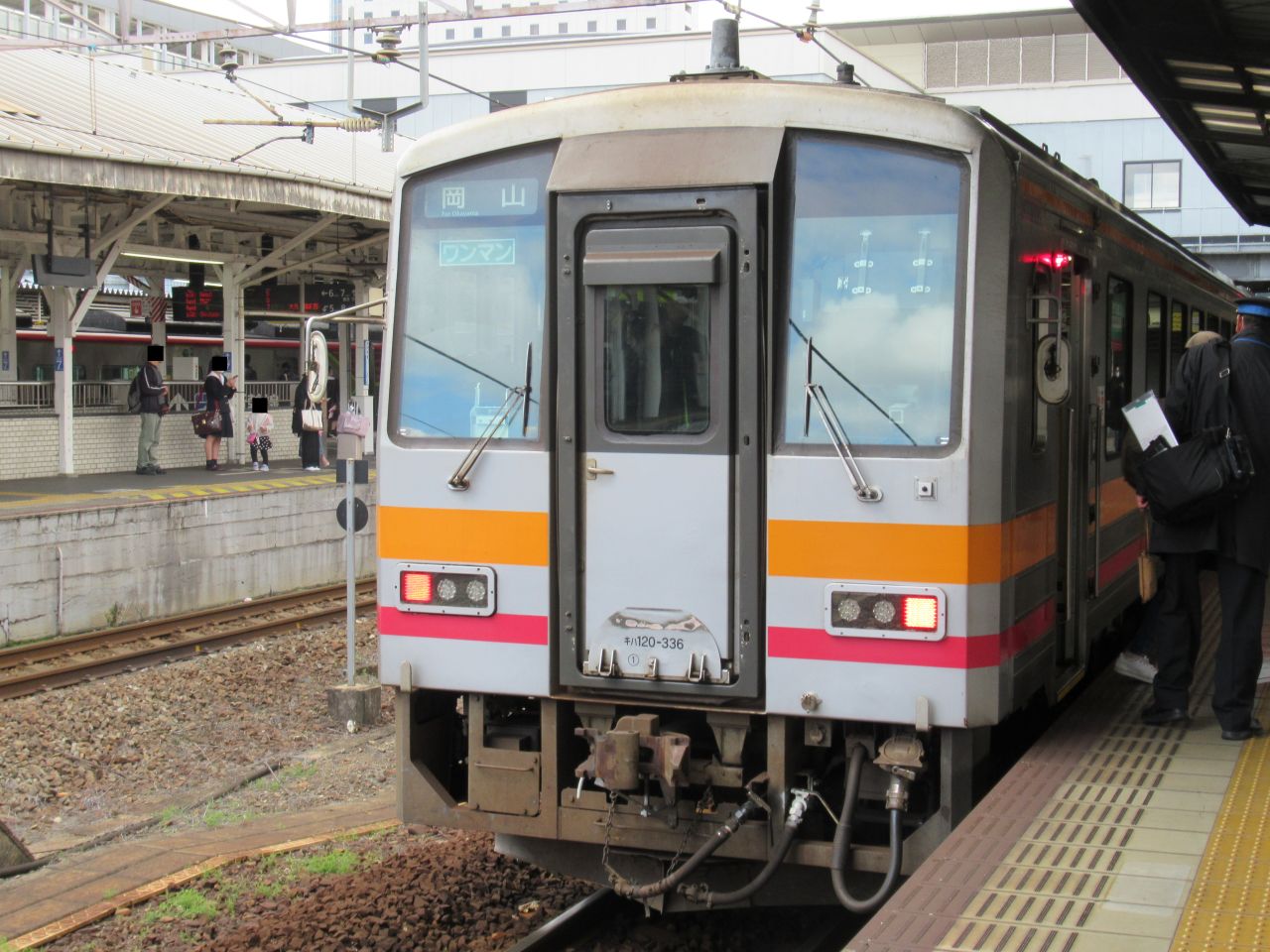 津山線キハ120-336