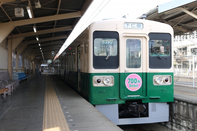 上信電鉄700形（元JR東日本107系）
